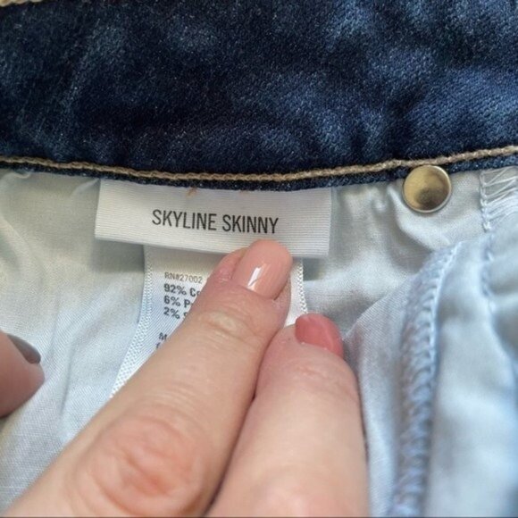 Paige Skyline Skinny Jeans in Idlewild Wash - Picture 7 of 9